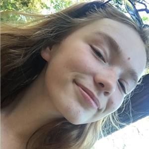 Meet your Posher, Vivian